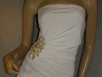 Φορέσετε ένα φόρεμα υψηλής ραπτικής με λίγα χρήματα